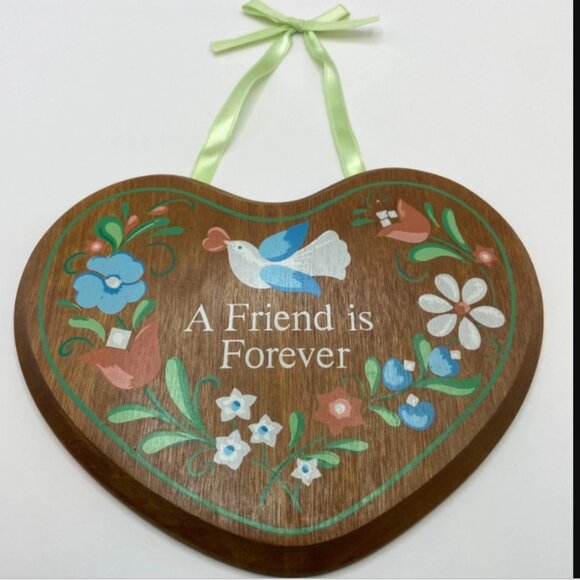 Vintage ~ Painted Wooden Heart Plaque ~ Bird & Florals ~ A Friend is Forever - Picture 1 of 2